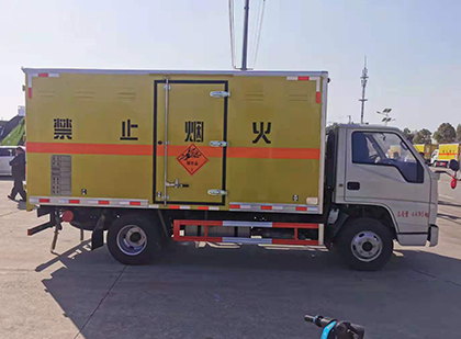 东昌府爆破器材运输车