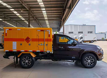 东昌府爆破器材运输车